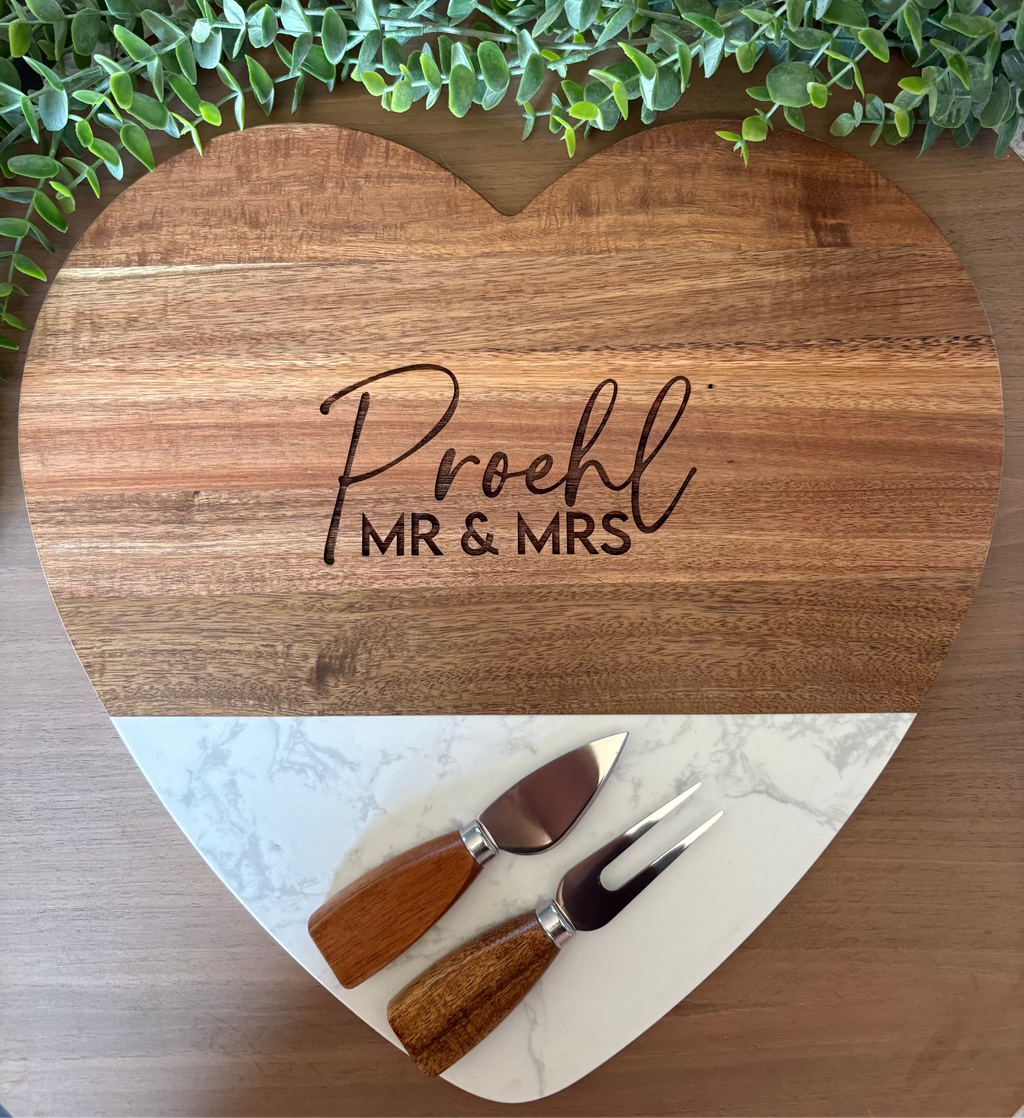 MARBLE + ACACIA HEART SERVING BOARD SET